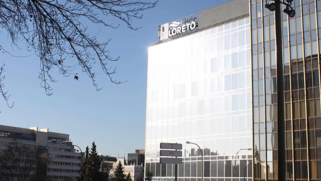 foto edificio apaisada